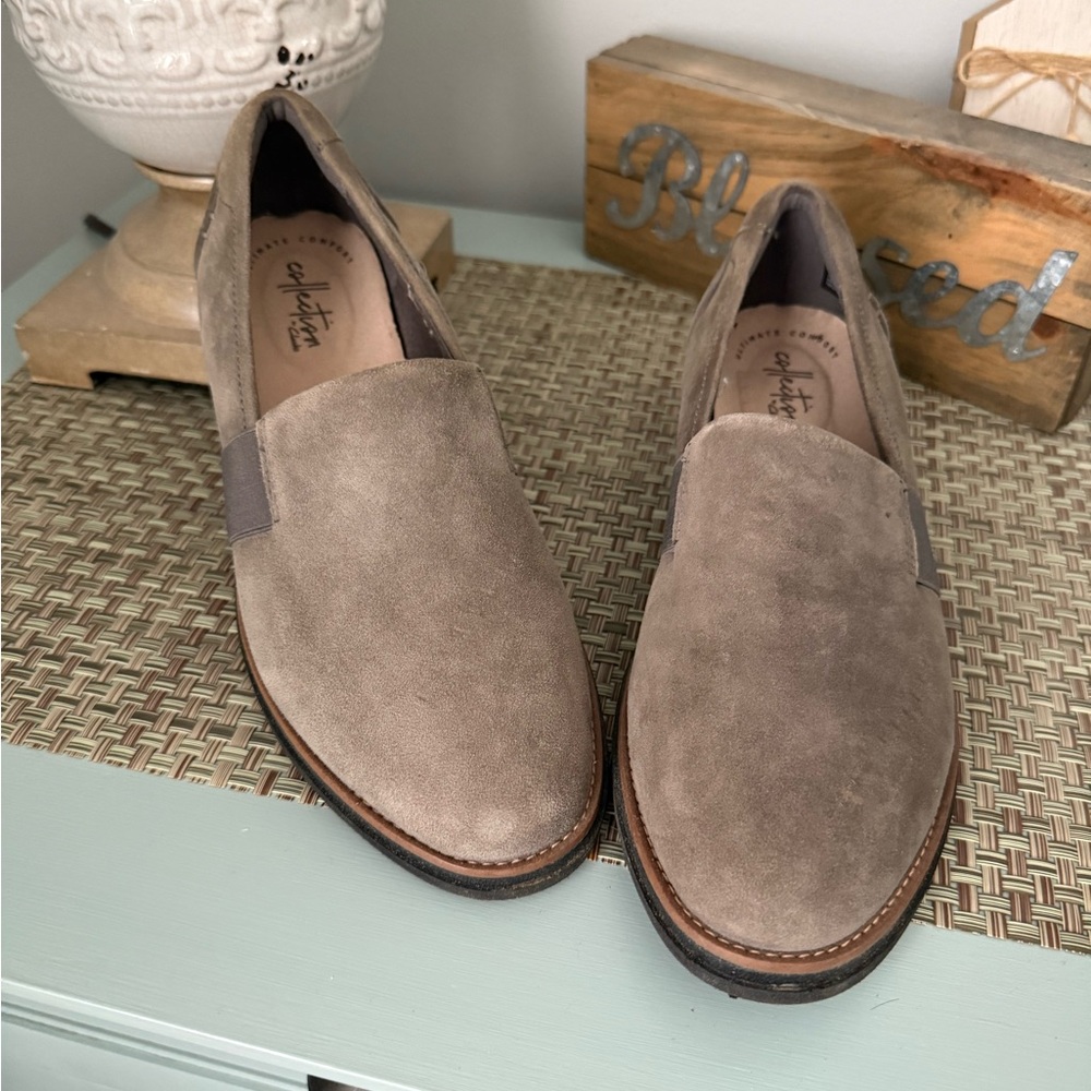 Clarks women’s Gray Slip-On Shoes